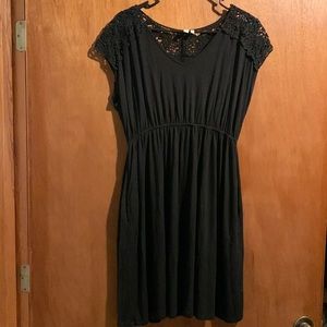 Black dress w/ pockets